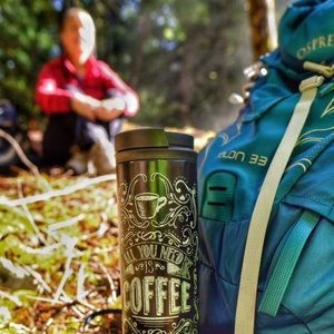 Meet your Posher, Cynthia